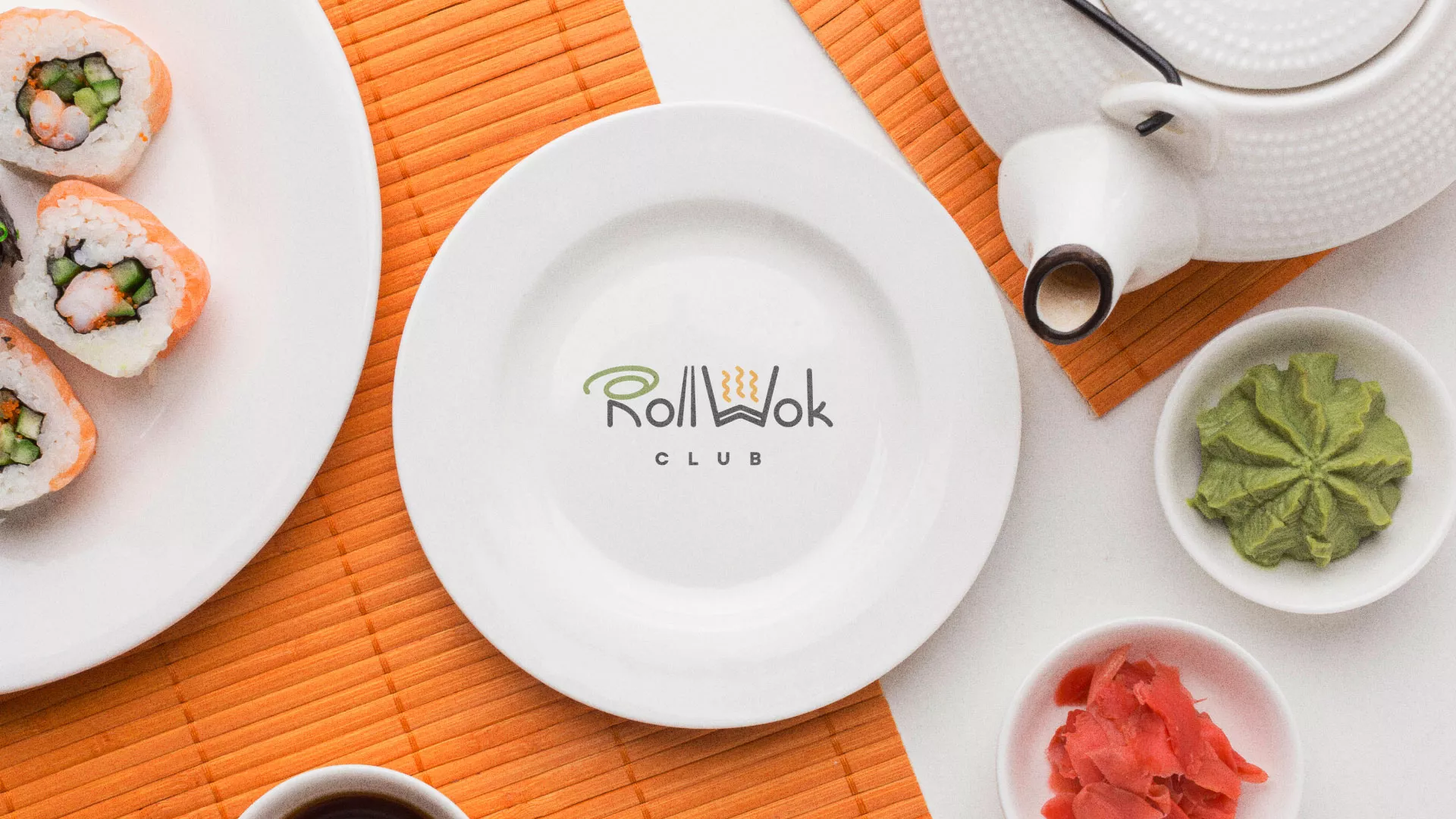 Разработка логотипа и фирменного стиля суши-бара «Roll Wok Club» в Яровом